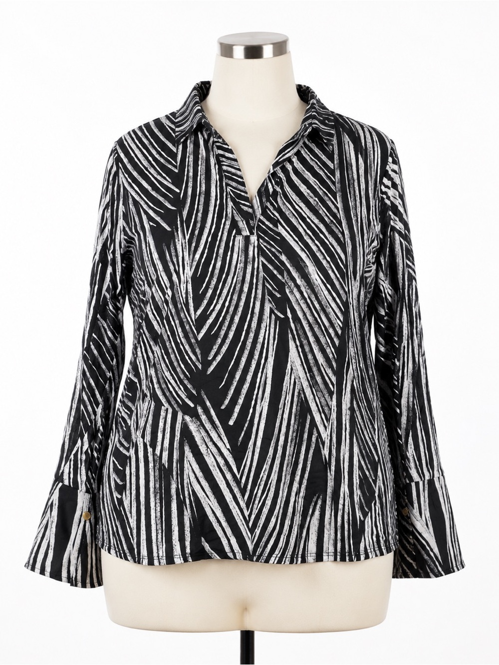 INC International Concepts Black & White Abstract Striped V-Neck Tunic